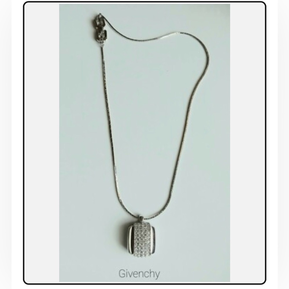Vintage Givenchy Pendant & Necklace